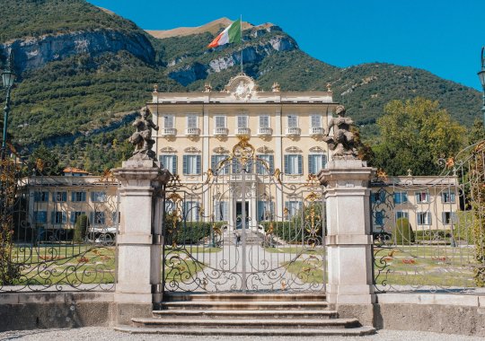 De exclusieve vastgoedmarkt in Rome en Milaan