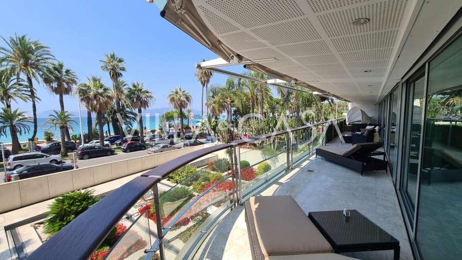 Cannes Appartement 320 m2 aan zee in Croisette Beach