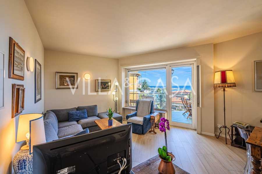 Appartement aan zee in Sanremo - te koop