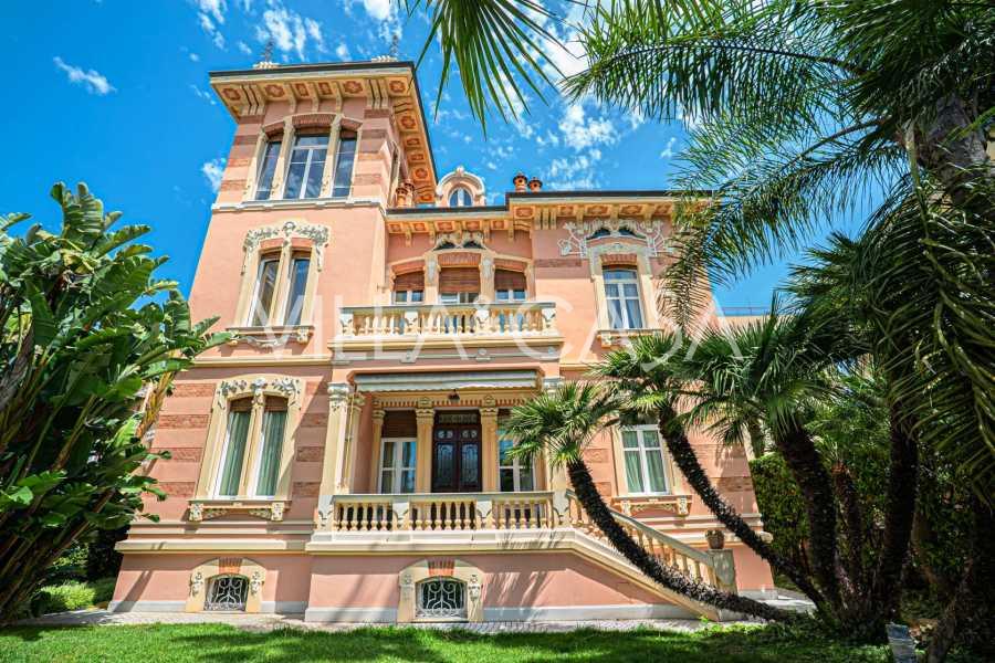 Luxe villa van premiumklasse in de regio Ligurië.