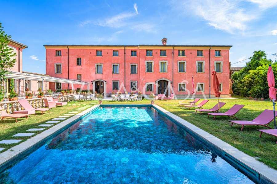 Luxe hotel in Reggio Emilia
