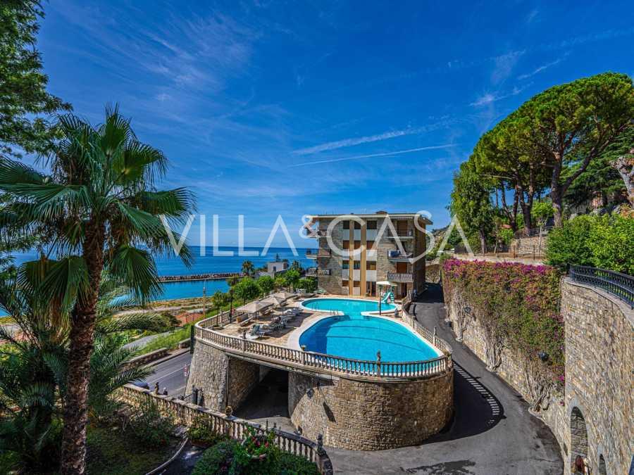 Te huur penthouse 127 m² in Ospedaletti