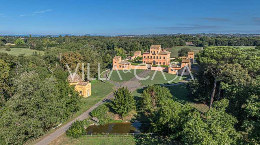 Kasteel Olgiata wordt te koop aangeboden in Rome.