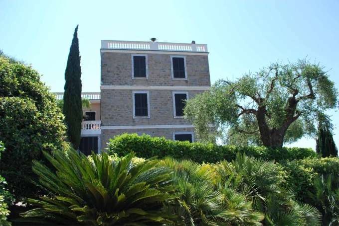 Luxe villa met tuin in Ligurië, Bordighera