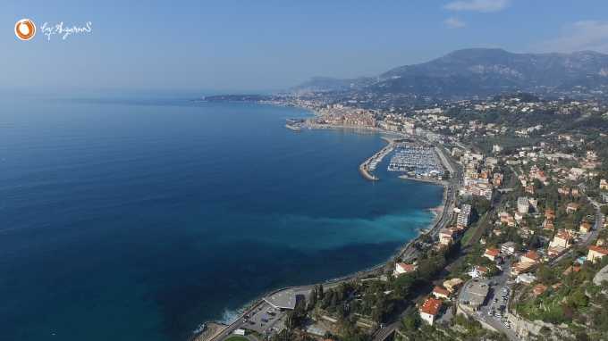 Villa met uitzicht op Monaco en de Franse Rivièra in Ventimiglia.