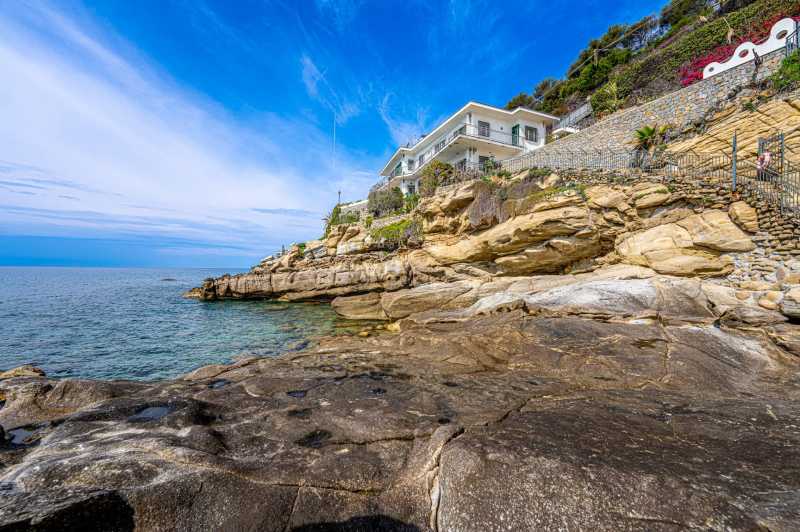 Villa in een prestigieuze zone in Ligurië.