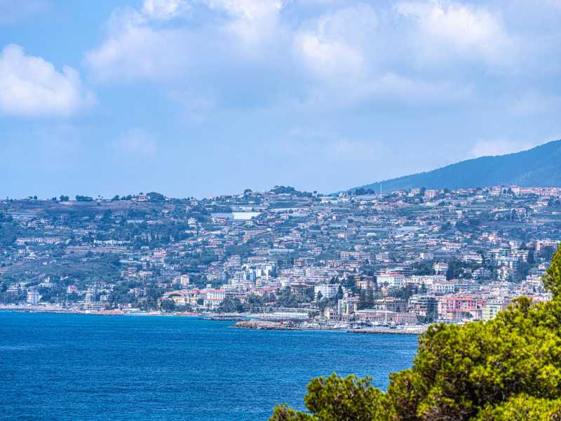 Appartement met drie kamers in Sanremo