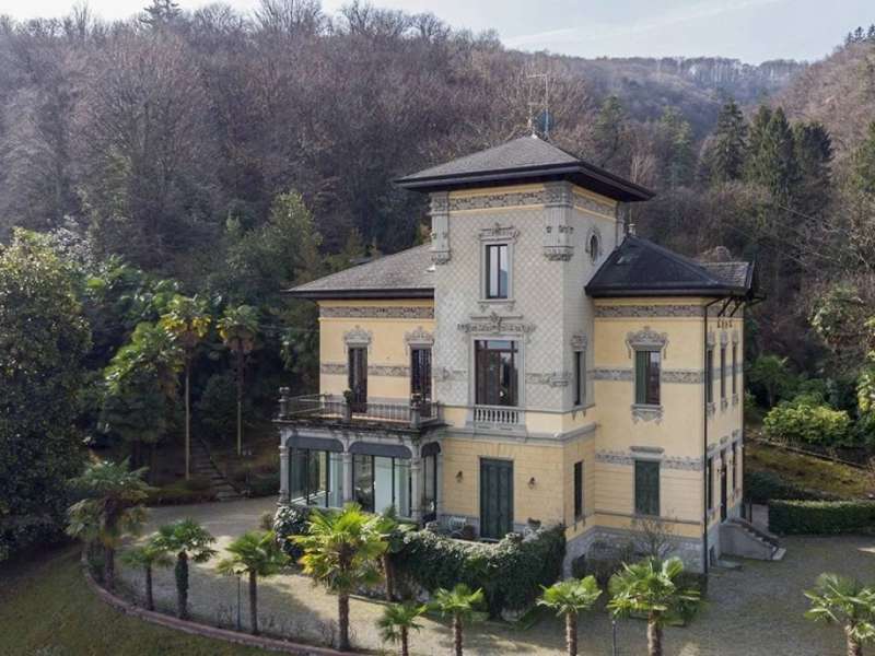 Elite villa in Stresa