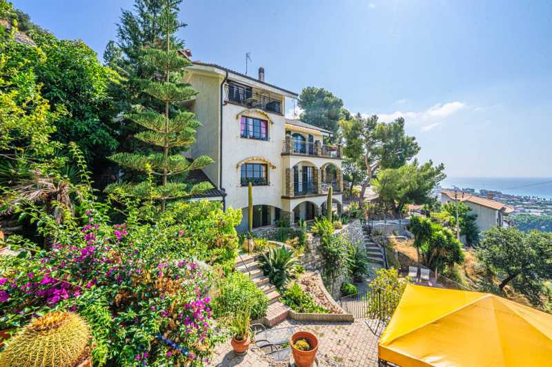 Villa te koop in Ventimiglia