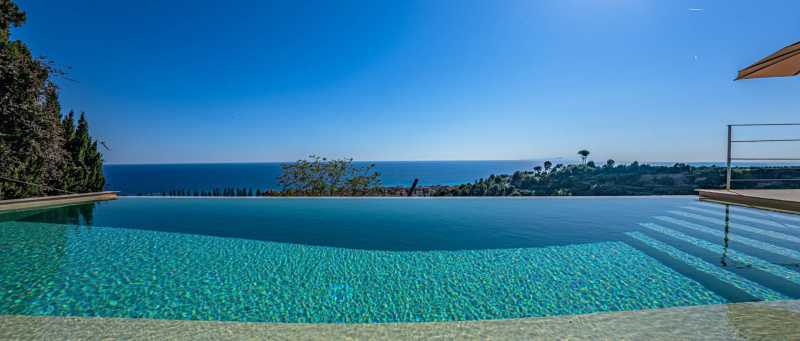Luxe villa in Bordighera te huur
