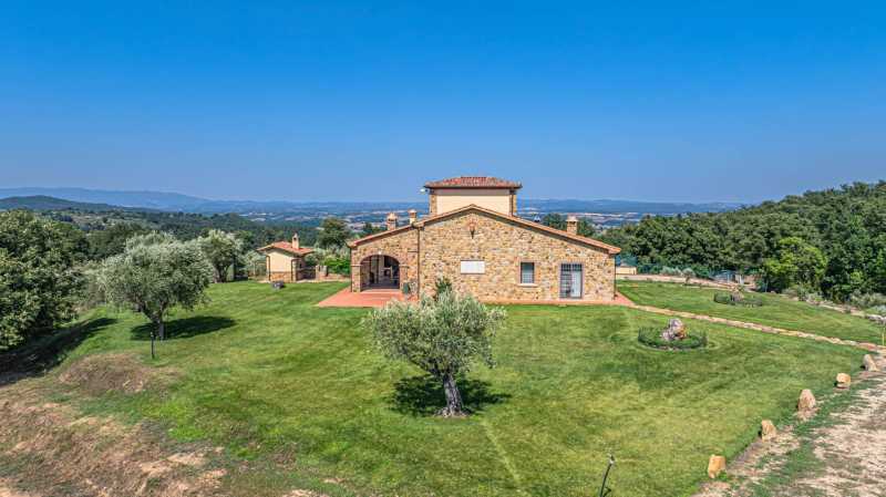 Te koop: privéresidentie met prachtig uitzicht op Toscane