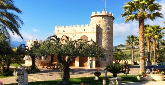 Aankoop van een kasteelvilla in Ligurië, Italië.