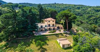 Frascati, villa di lusso vicino a Roma