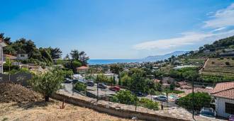 Moderna villa a Bordighera