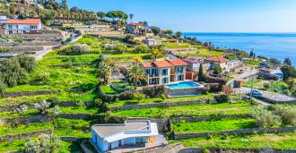 Te koop: huis aan zee in Bordighera.