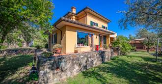 Villa in Carrara te koop