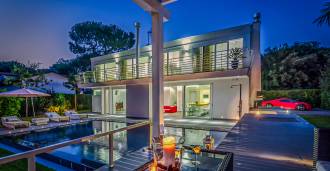 Te koop nieuwe villa aan de kust nabij Forte dei Marmi