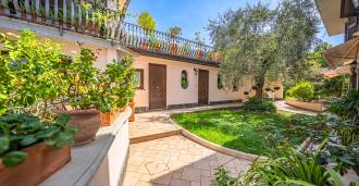 Prestigieuze villa in Montecatini-Terme te koop